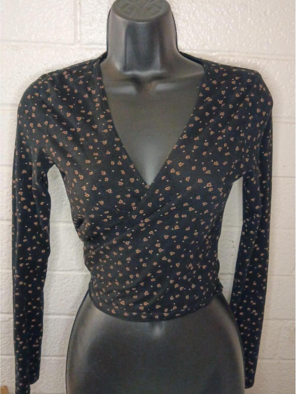 Brandy Melville Small Long Sleeve Floral  True Wrap Crop Top